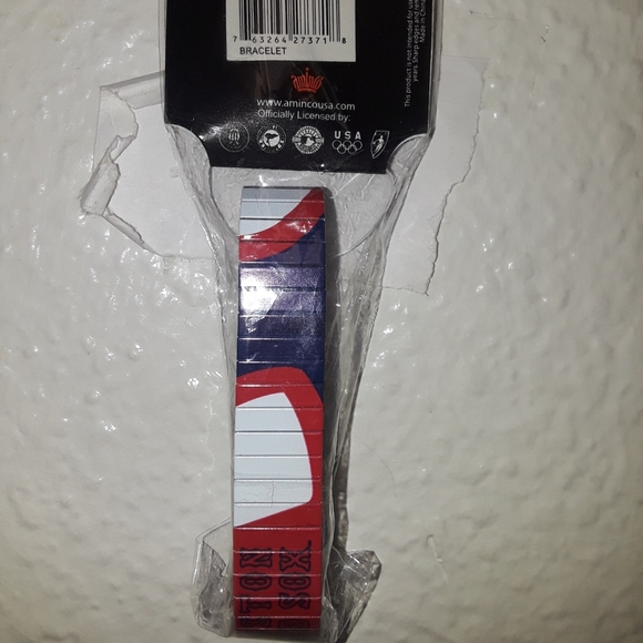 MLB Boston Red Sox Bracelet - Picture 5 of 5